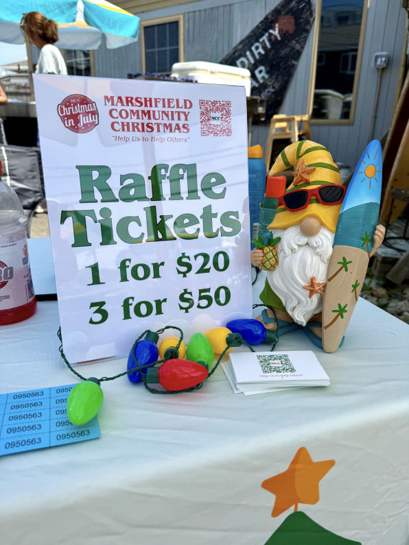 Marshfield Community Christmas - Christmas In July